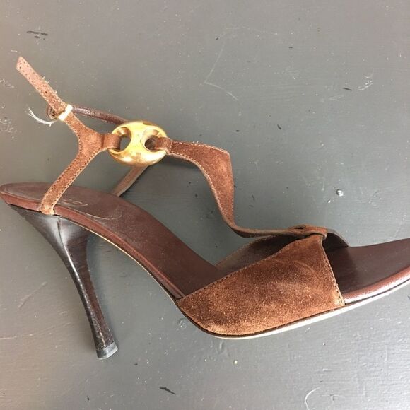 #90 GUCCI BROWN & GOLD SUEDE HEELS - Picture 7 of 9